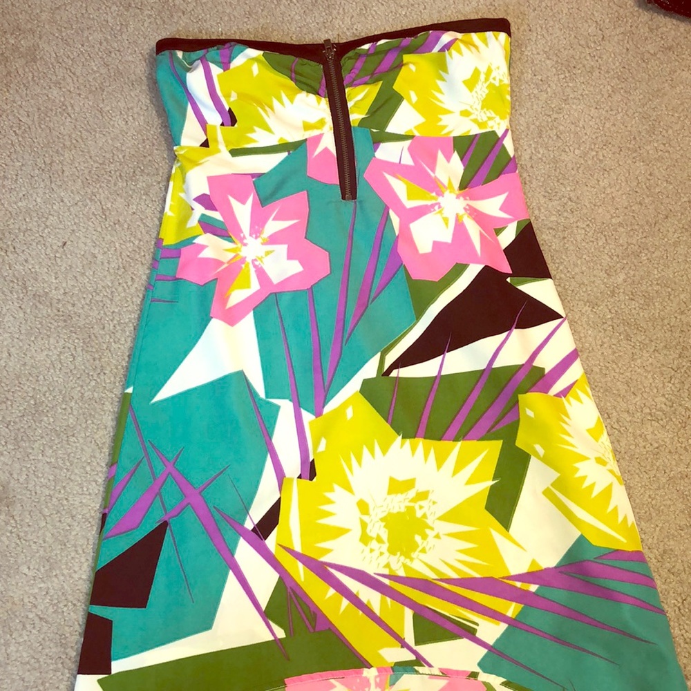 New Roxy strapless dress. Cute for summer